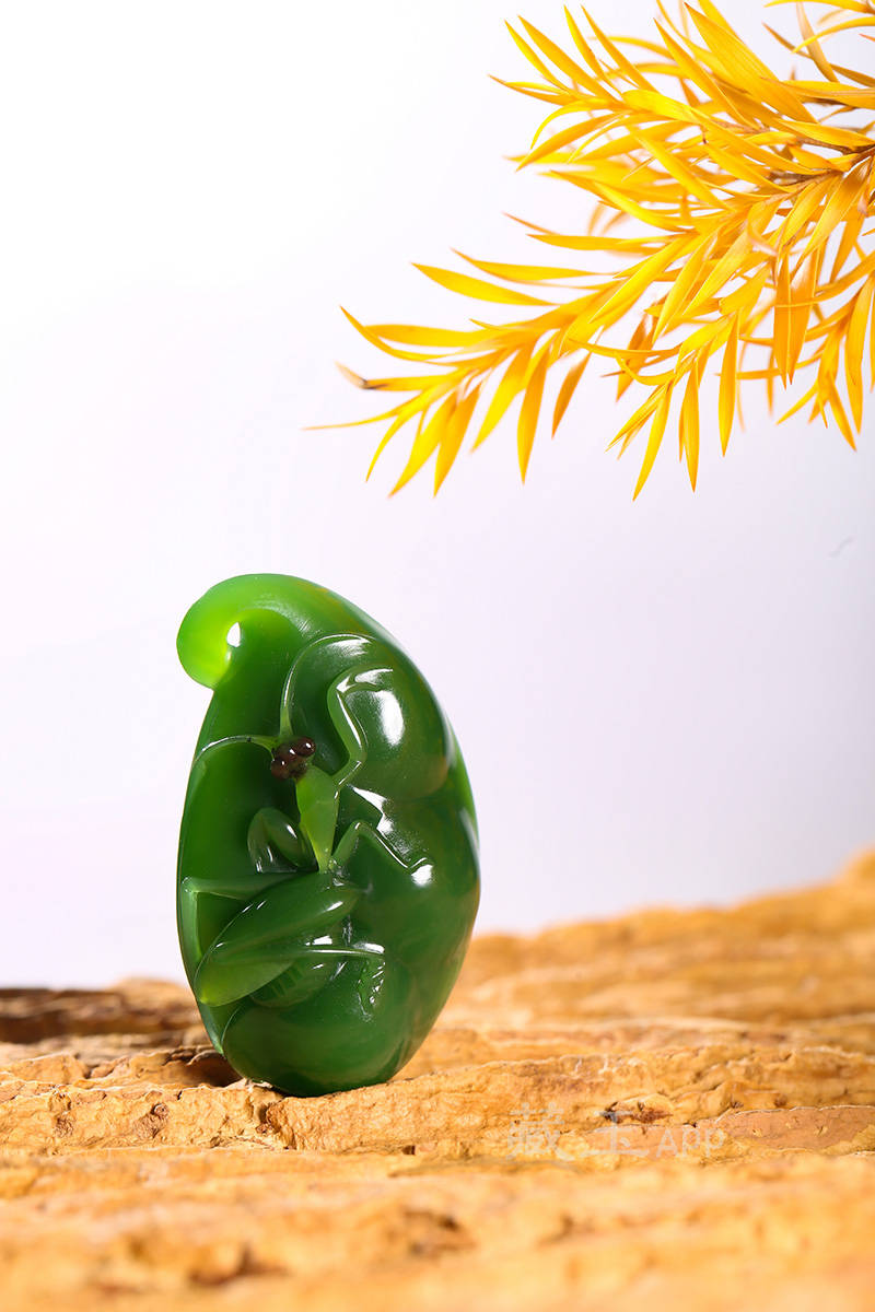 一张新和田玉碧玉价格走势图，克价两万的碧玉什么样？
